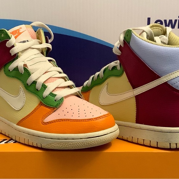 Nike Dunk High Next Nature Kids Size 5.5y - Picture 2 of 10